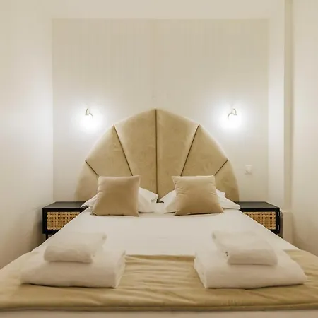 Modern - 2br-6p - République Appartamento